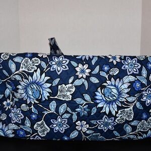 XL VERA BRADLEY Duffel bag NWOT *Used ONE Time*